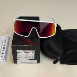 New Oakley Sutro