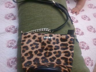 Dkny purse