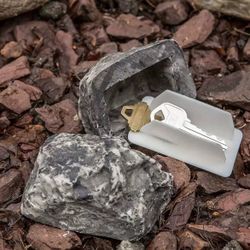 Spare Key Fake Rock Faux Stone Holds Spare Key Hider Holder for Garden Outdoor