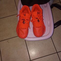 Boys puma red