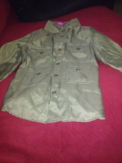 Girls size 6 casual polyester shirt