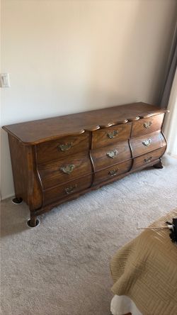 Wood dresser
