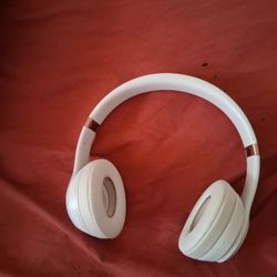 Rose Gold Solo 4 Beats