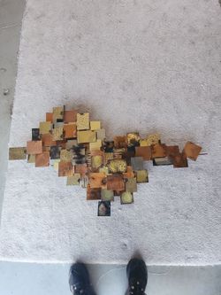 Metal wall decoration