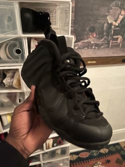 Nike Foamposite Black Sneaker