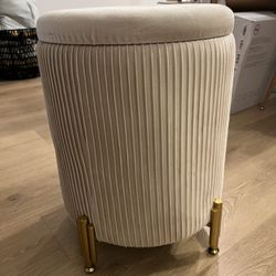 Upholstered Storage Ottoman Footrest