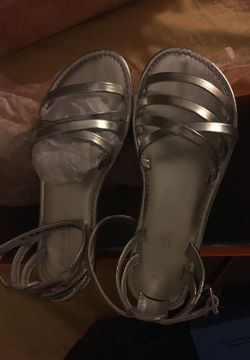 Girls size 1 sandals