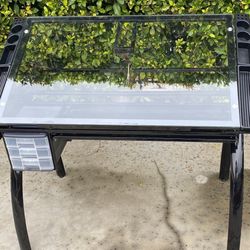 Art Table