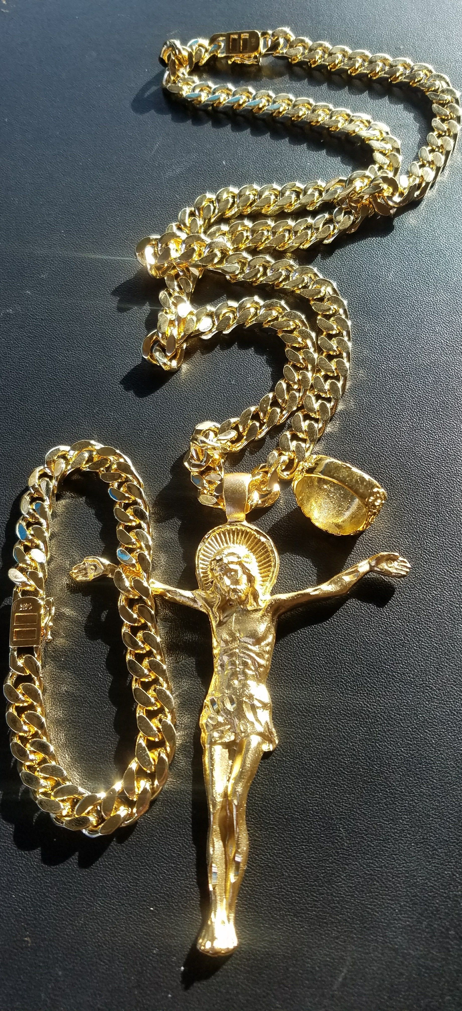 30 INCH 10 MM 14 K GOLD FILLED MIAMI CUBAN LINK CHAIN OFFICIAL LOCKING CLASP MATCHING BRACELET HUGE JESUS STATUE FREE RING WITH PURCHASE