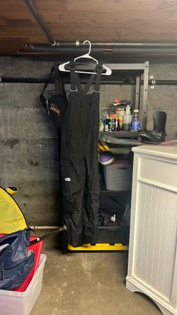 Women’s North Face snow pants