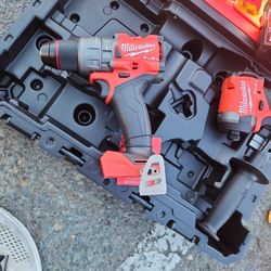 Milwaukee M18 Hammer Drill Fuel Brushless 