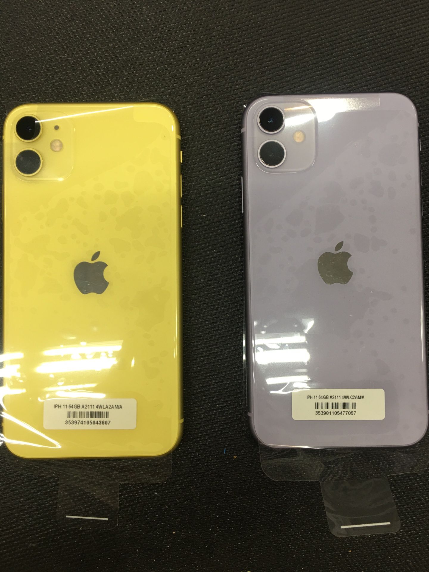 IPhone 11 $689