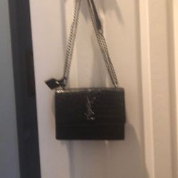 YSL Leather Embossed Chain https://offerup.com/redirect/?o=QmFnLk5ldw==