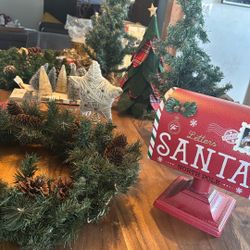 Christmas Decor Lot