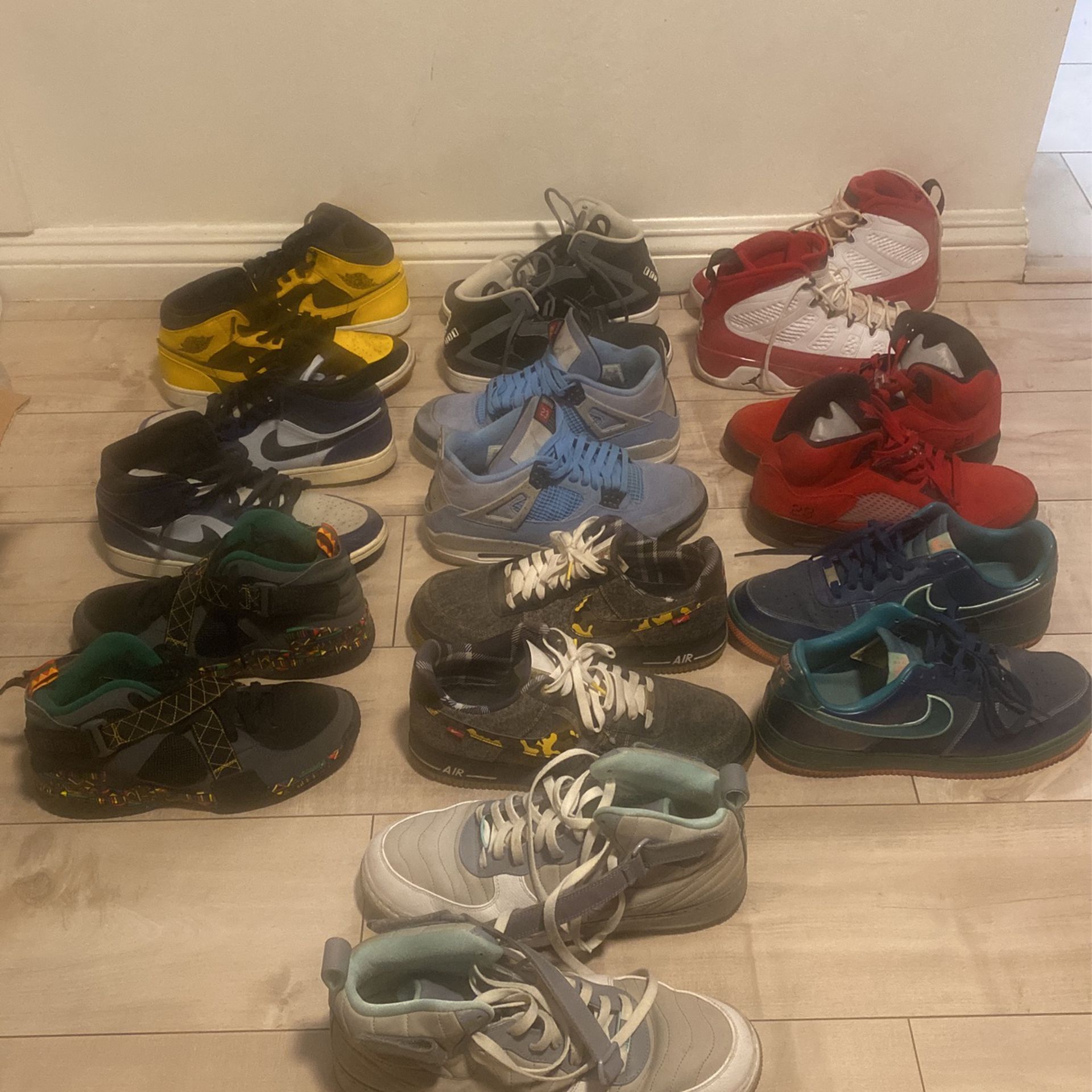 Men’s Jordan Sneaker Basketball Men’s Shoes Retro Strap & More OG in Different Sizes Used Starting At $140 For Sizes & Model View Description 