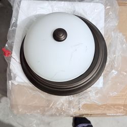 Light fixtures