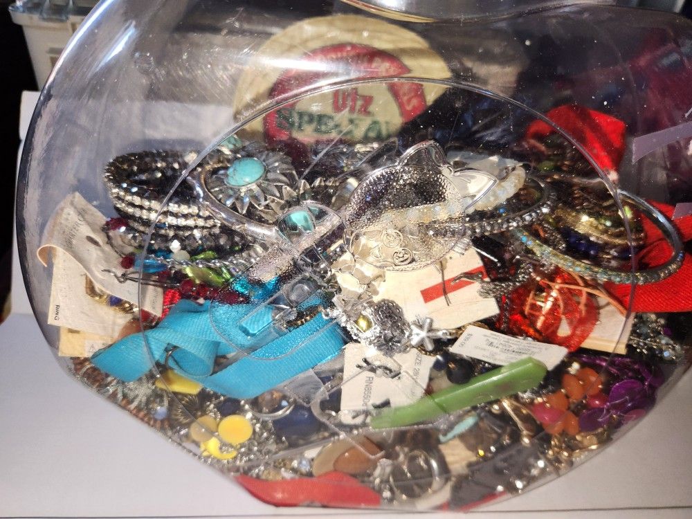 10lbs + Costume Jewelry Whole Pices Broken Pieces Missing Parts Arts And Crafts Stones Beeds Etc.