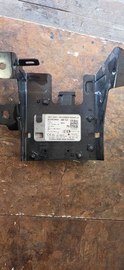 HYUNDAI TUCSON  LEFT  REAR CORNER RADAR 2022-2024