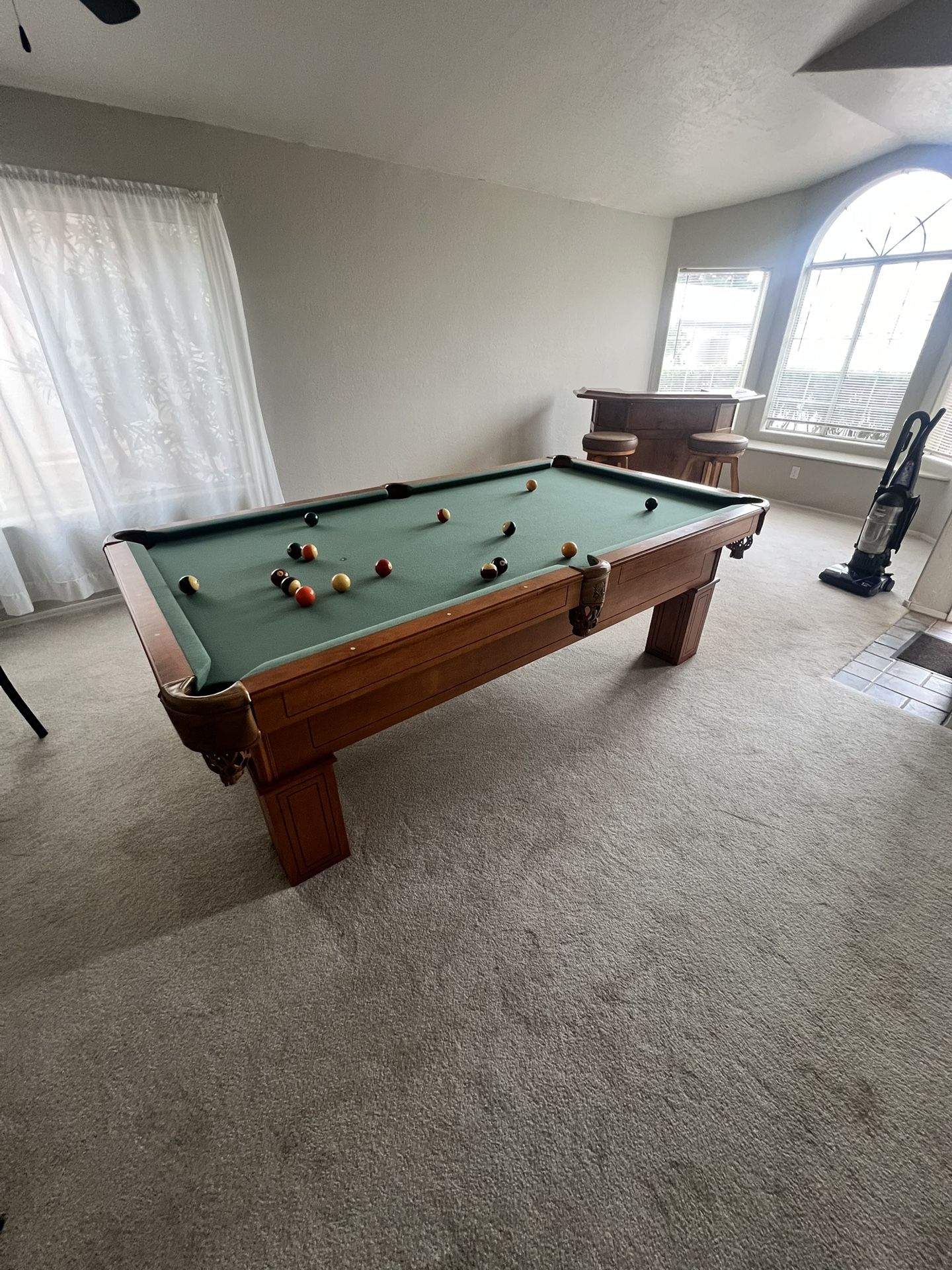 8ft Pool Table