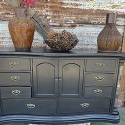 Long Buffet/Sideboard