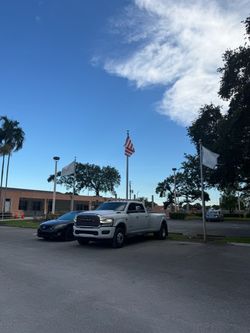 2022 ram 3500 Laraime