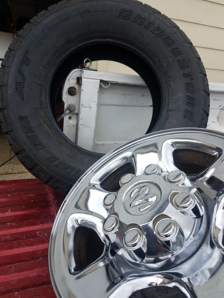 Dodge ram 17" wheels and New tires