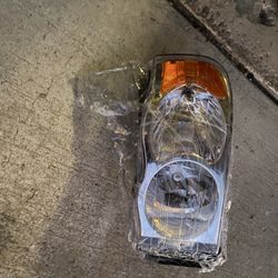 3rd Gen Ram 1500 Passenger Headlight Assembly 