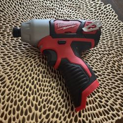 Milwaukee M12 12V Lithium-Ion Cordless 1/4 in. Hex Impact (Tool-Only) https://offerup.com/redirect/?o=NDk1Lk5ldy9OdWV2bw== 