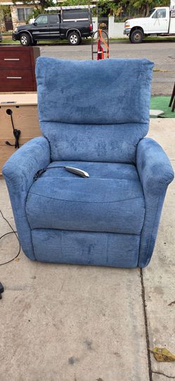 Layflat Lift Recliner in Lapis Fabric
