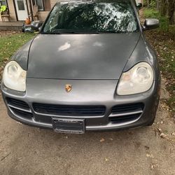 2004 Porsche Cayenne