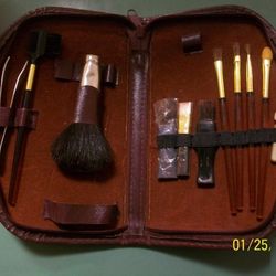 Vintage Cosmetic Purse Brush makeup kit brush zipper up pouch bag Brown 1950