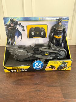 Batman RC Batcycle w 12” Figure Remote Control DC Spin Master 2.4GHz New