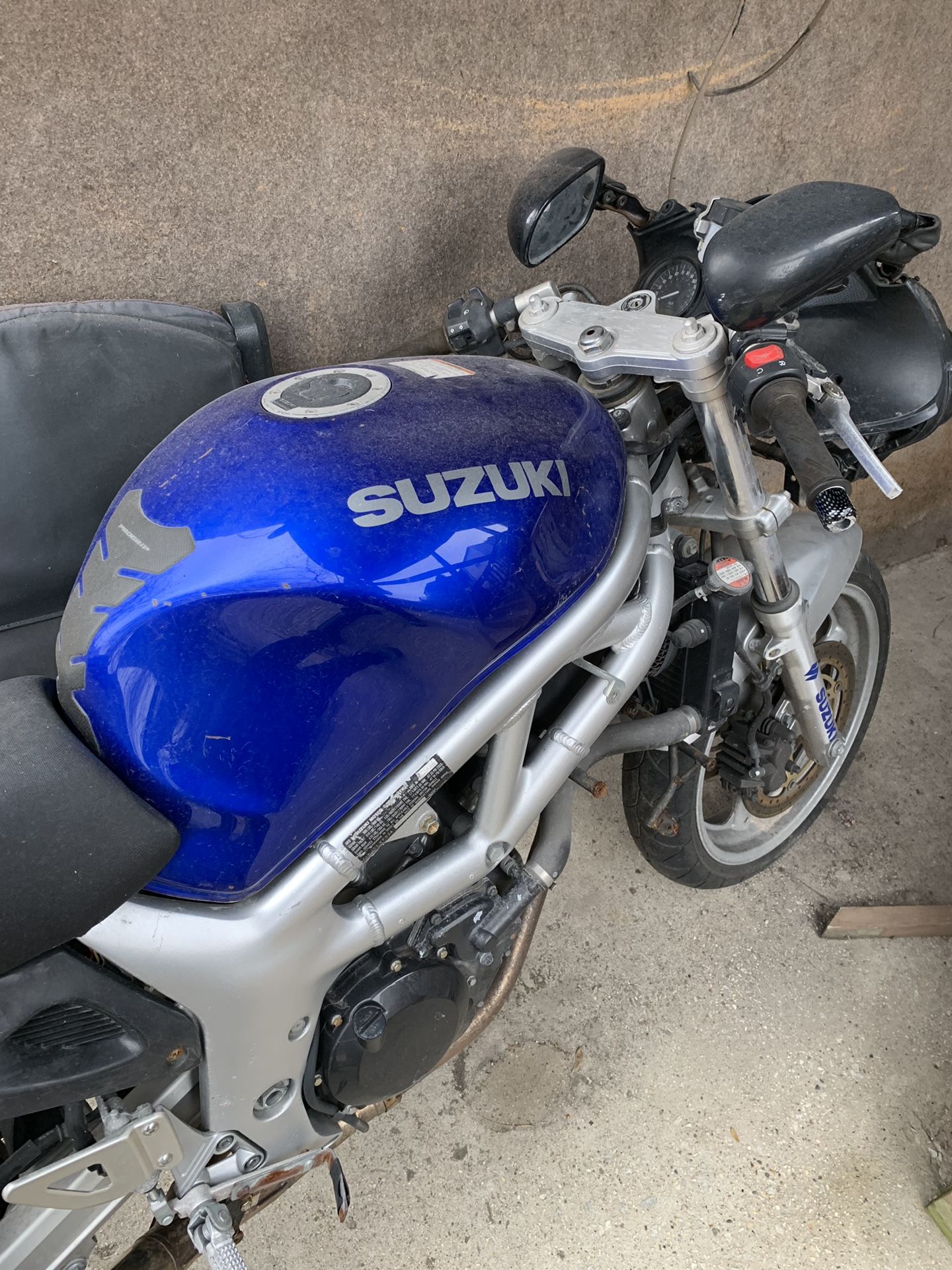 600cc Suzuki for spare parts... No TITLE NO KEY