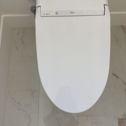 🔥 TOTO Smart Bidet Toilet – Auto Open/Close + Auto Flush – Luxury Model (Like New) 