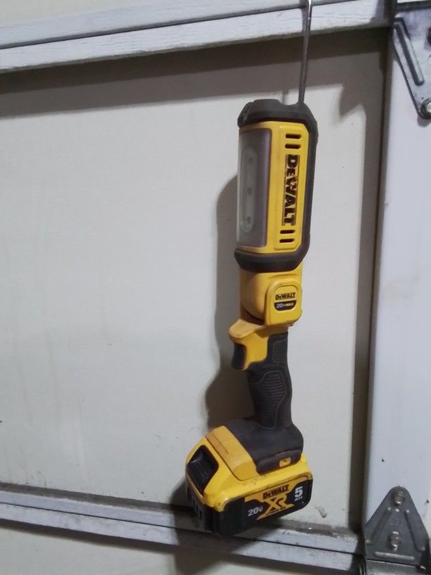 DeWalt Light LED