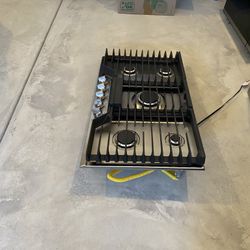 36-inch, 5 Burner Gas Cooktop