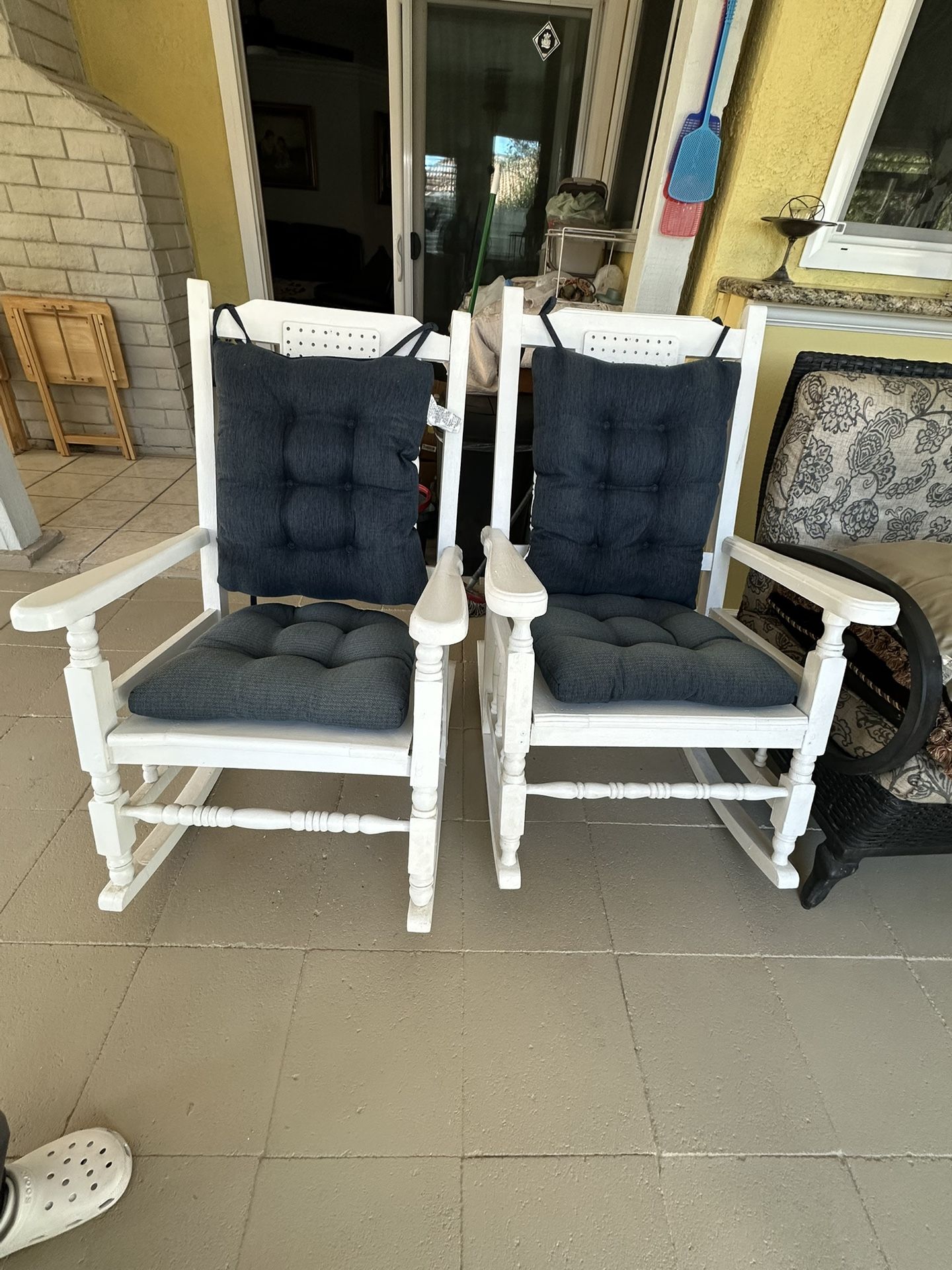πͺ rocking chairs $85c/u