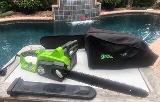 Greenworks 18” Corded Electric Chainsaw.   New 18” Chain, Chain Bar Cover , Storage Bag