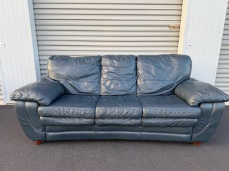 Dark blue leather sofa *FREE DELIVERY 🚚
