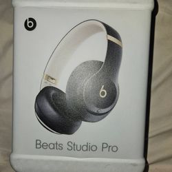 Beats Studio Pro Exclusive Black and Gold Headphones