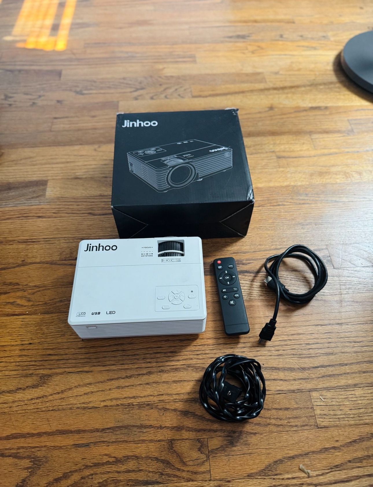 Jinhoo Projector 1080p HDMI
