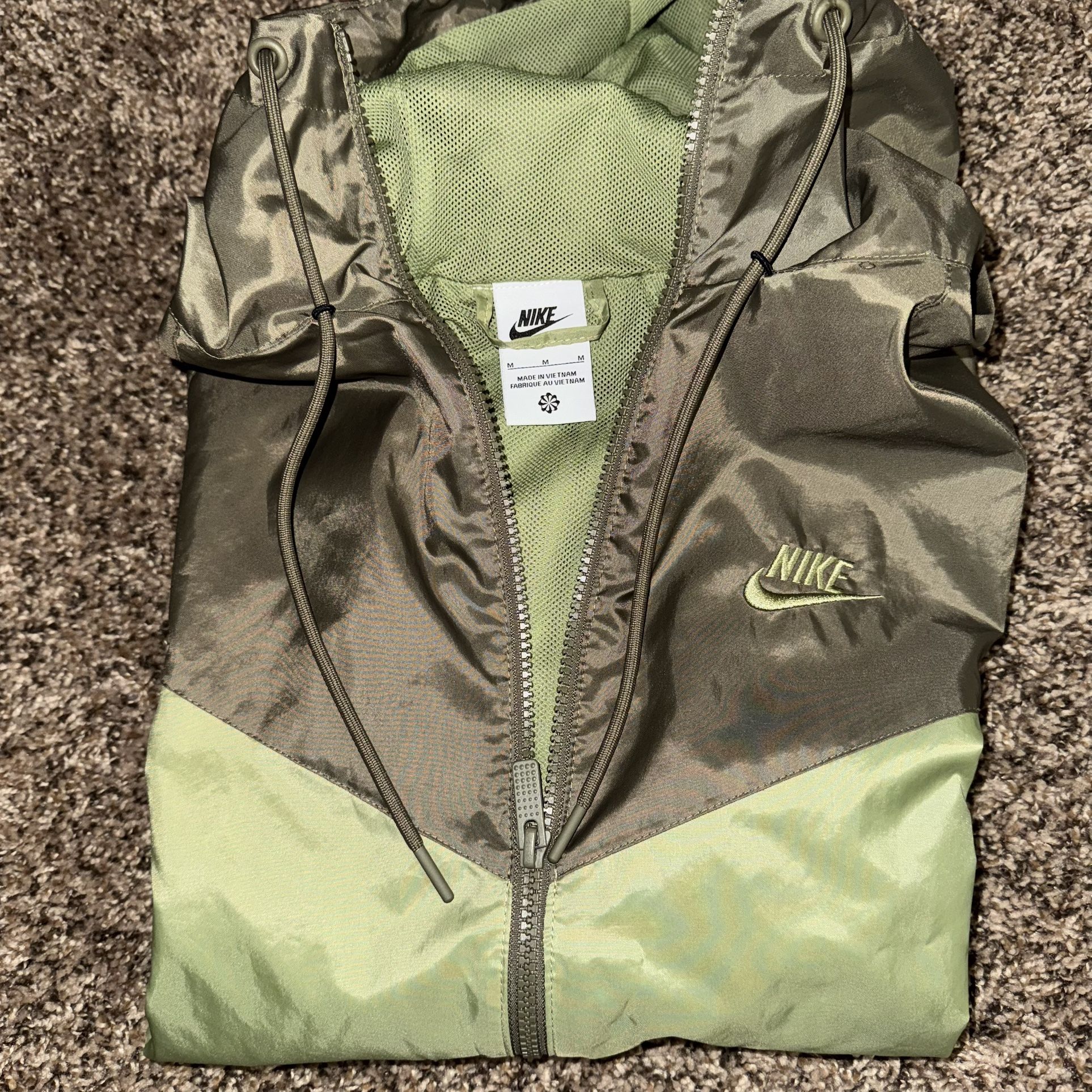 NIKE ZIP UP WINDBREAKER / WINDRUNNER JACKET