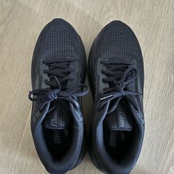 Women’s Shoes- Sz 9