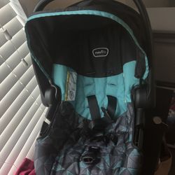 Evenflo Infant Carseat