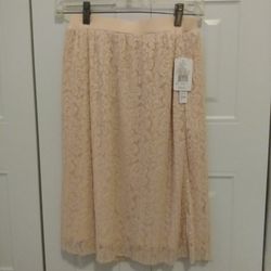 BRAND NEW WITH TAG LADIES JOE B PEACH SOFT LACE FULLY LINED SKIRT SIZE SMALL 