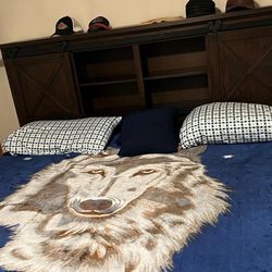 King Size Wood Bed