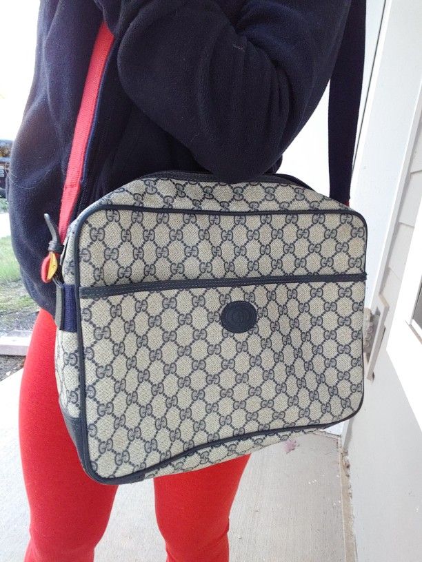 Authentic Vintage Gucci Interlocking GG Monogram Supreme Sherry Web Ophidia Shoulder Bag