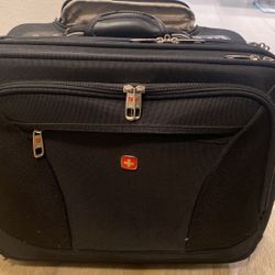 Swiss Gear Wegner Laptop Carry On Wheels