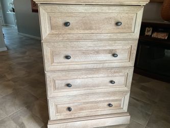 Chest of 4-drawers
