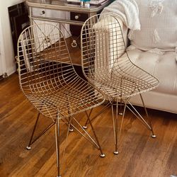 Modern Metal Eiffle Style Gold Chairs 